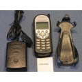 Motorola i205 Telus Mike Cellphone w Wall Charger