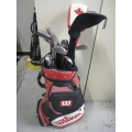 Set of RH Golf Clubs With Wilson Golf bag