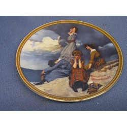 Rockwell Rediscover Women "Waiting on the Shore" Plate
