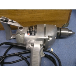 Black & Decker 425 1/2" Heavy Duty Drill w Wood Case