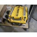 DeWalt DW735 13" Thickness Planer