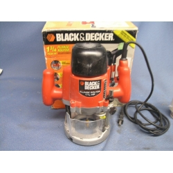 Black Decker 13/4 Plunge Router