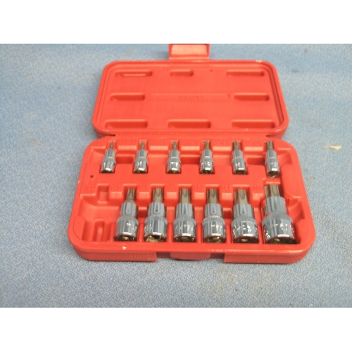 Mac Tools 13 PC. Combination Drive Torx Driver Set ST13B