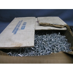 Box of  1" X 8 Round Robertson Steel Screws