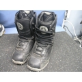 Pair of Black Vans Recco Snowboarding Boots Size 10US
