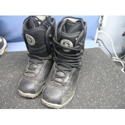 Pair of Black Vans Recco Snowboarding Boots Size 10US