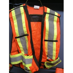 Lot of 4 Mesh Reflective Safety Traffic Vests Lot of 4 Mesh Reflective Safety Traffic Vests