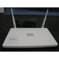 White D-Link DIR-825 Xtreme N Dual Band Gigabit Router