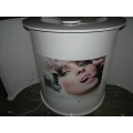 White U-Shaped Counter Lighted Display 49x31x48