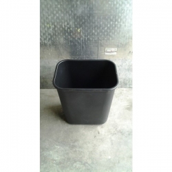 Small Plastic Office Black Garbage / Recycle Bin