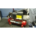 Clarke Air 1 1/2 1.5 Gallon Air Compressor Model AC 2003 w/ hose