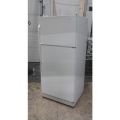 Moffat White Refrigerator w/ Top Freezer Full Sized