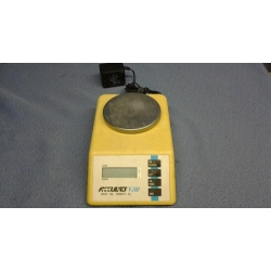 Acculab V-200 Scale