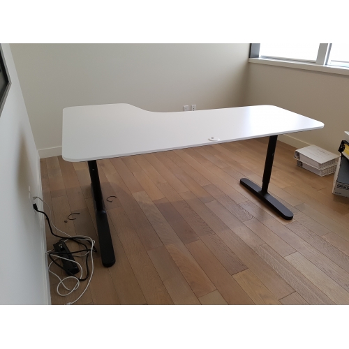 White Ikea Bekant Corner Desk Includes Screen Allsold Ca Buy
