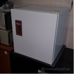 White Danby Small Office Mini Bar Fridge