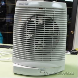 Beige Honeywell Oscillating Tent/Space Heater