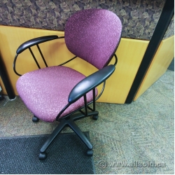 Steelcase Uno Burgundy Adjustable Suspended Meeting Chair