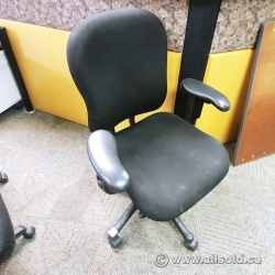 Black Adjustable Office Task Chair w/ Rubber Arms