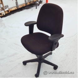 Black Fabric Mid Back Adjustable Office Task Chair