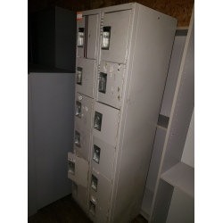 Bank of 12 Day Use Lockers