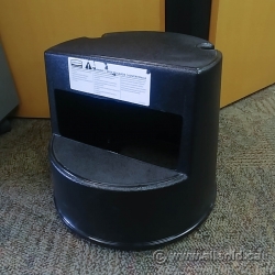 Black Rubbermaid Rolling Step Stool