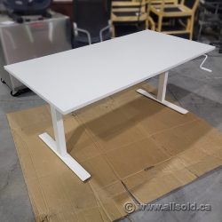 White Ikea Skarsta Sit Stand Height Adjustable Desk