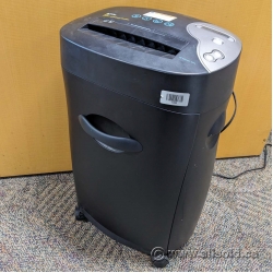 Royal 16CDX 16-Sheet Cross-Cut Shredder with LCD Display