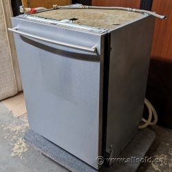 Bosch Built In Stainless Steel Dishwasher w/ Bar Handle