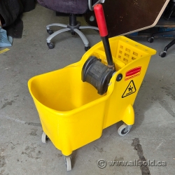 Rubbermaid 7380 31 Qt Yellow Mop Bucket and Wringer Combo