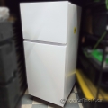 Hisense 30" 18 cu. ft. White Fridge Refrigerator w/ Top Freezer