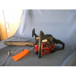 Jonsered Turbo CS 2137 Chainsaw and case