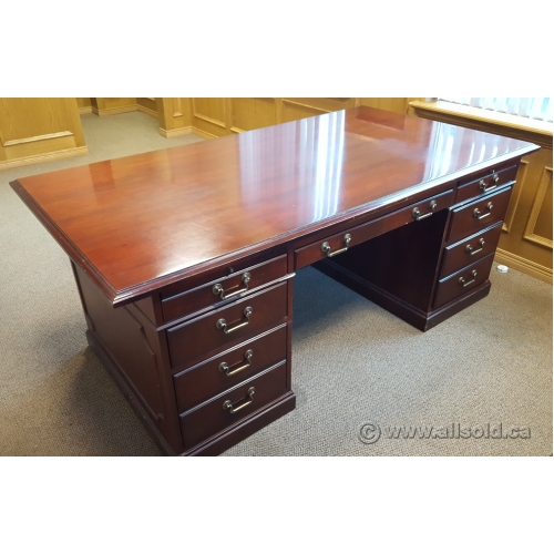 Mahogany Executive Desk Suite With Knee Space Credenza