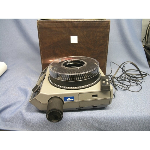 Kodak Ektagraphic III A Slide Projector w Tray & Case Allsold.ca