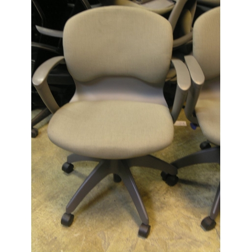 Knoll Adjustable Office Task Chair Neutral Allsold.ca Buy & Sell