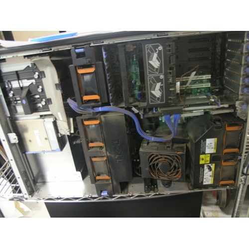 Dell PowerEdge 1900 Server Xeon Quadcore 2.66GHz 4GB Winserv2003