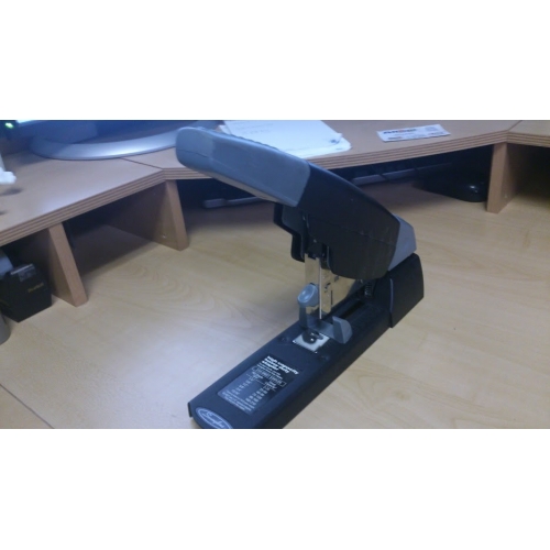 Swingline High Capacity Heavy Duty Stapler 90002 Allsold.ca Buy