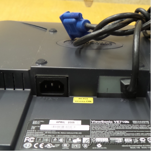 HP L1906 - Écran LCD - 19" - 1280 x 1024 @ 75 Hz - 250 cd/m² - 500:1