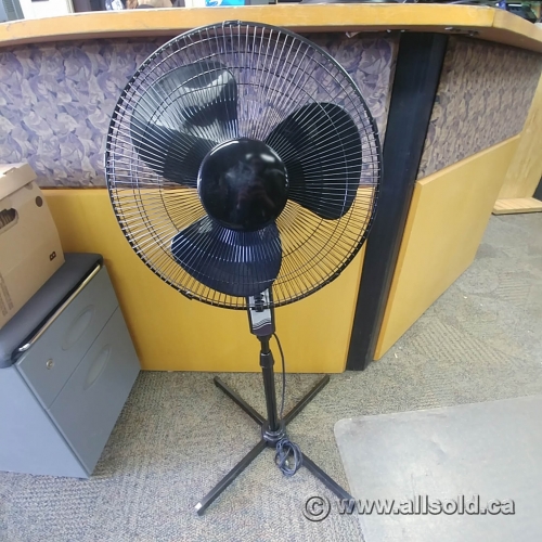 Black 3 Speed Oscillating Floor Fan Allsold.ca Buy & Sell Used