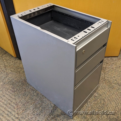 Steelcase Silver 3 Drawer Under Desk Mounting Pedestal Allsold.ca Buy & Sell Used