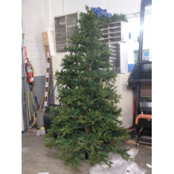 7 1/2' Yukon Fir Christmas Tree Feel-Real Tips 2.29m
