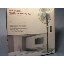 40.6cm (16") Oscillating Pedestal Fan w Remote Control 40.6cm (16") Oscillating Pedestal Fan w Remote Control