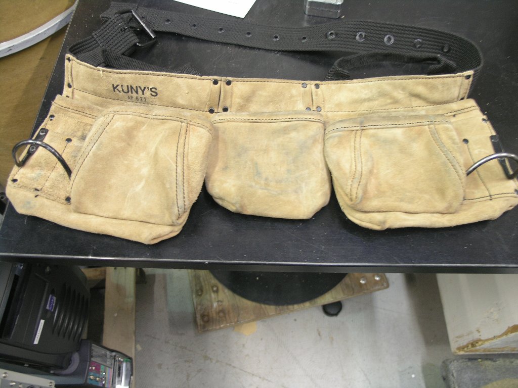 Kuny s AP 622 Tool belt Allsold Buy Sell Used Office Furniture Calgary