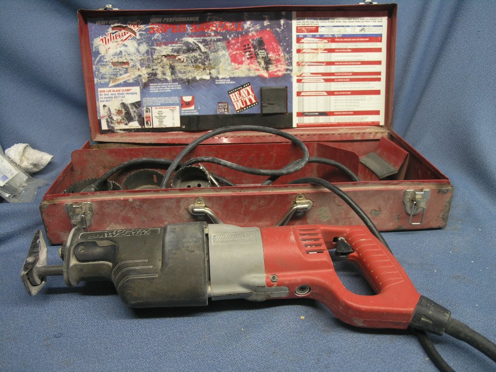 Milwaukee sawzall 6527 top