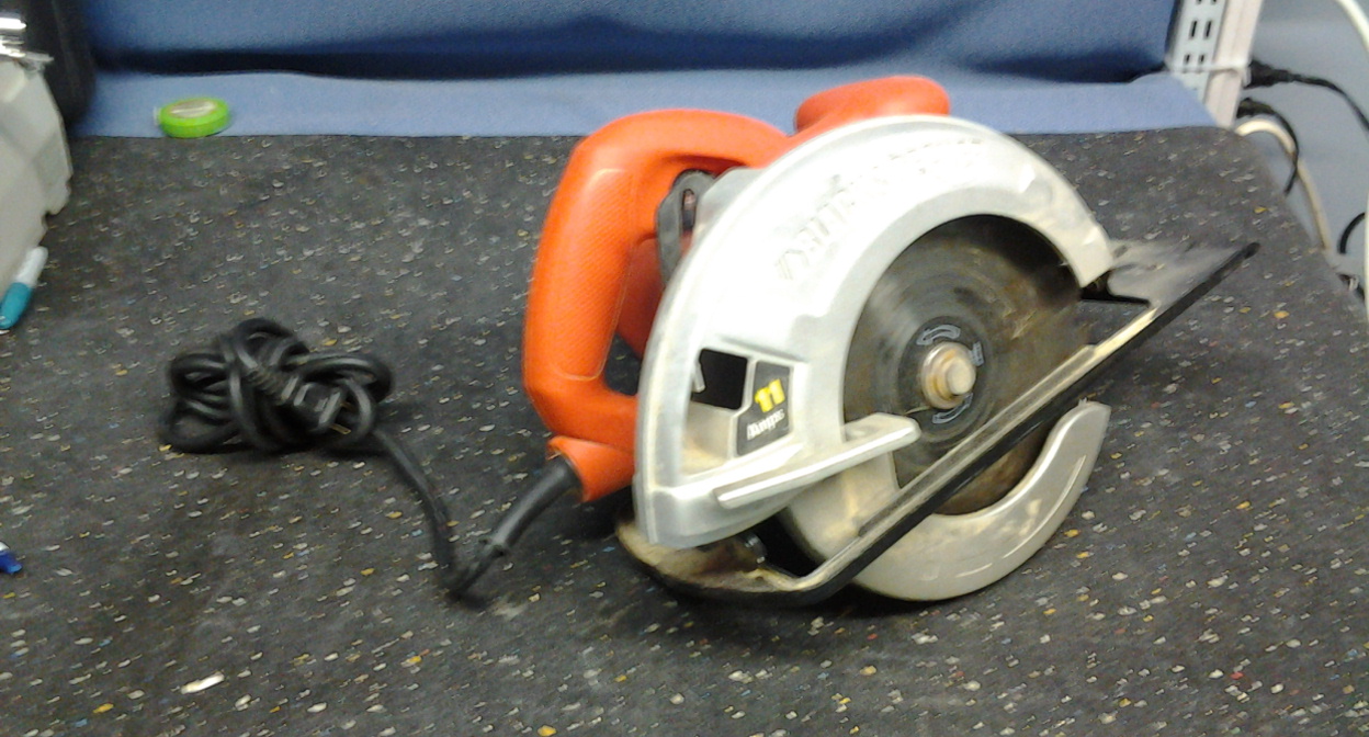 Black Decker CS1000 Type 1 11 Amp Circular Saw Allsold