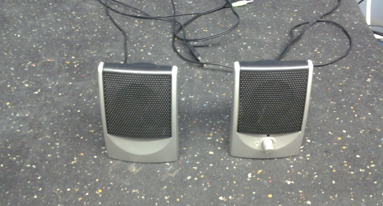 Diamond Audio Technology Speakers Model Emc2 0 Usb Allsold Ca Buy Sell Used Office Furniture Calgary