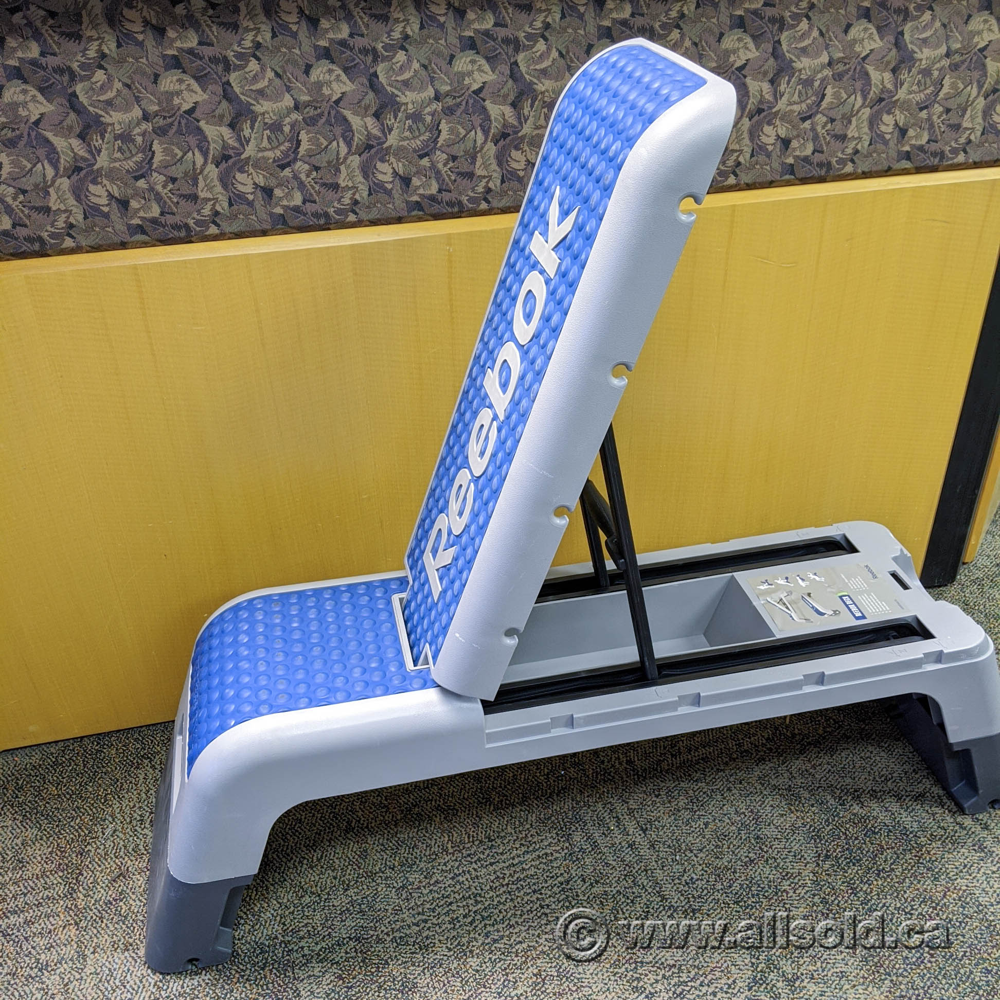 reebok professional deck workout bench canada