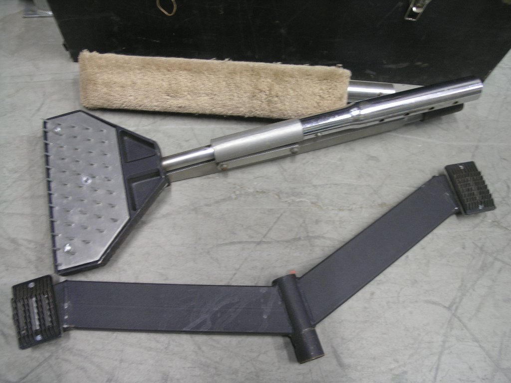 Taylor Power Carpet Stretcher Allsold.ca Buy & Sell Used Office