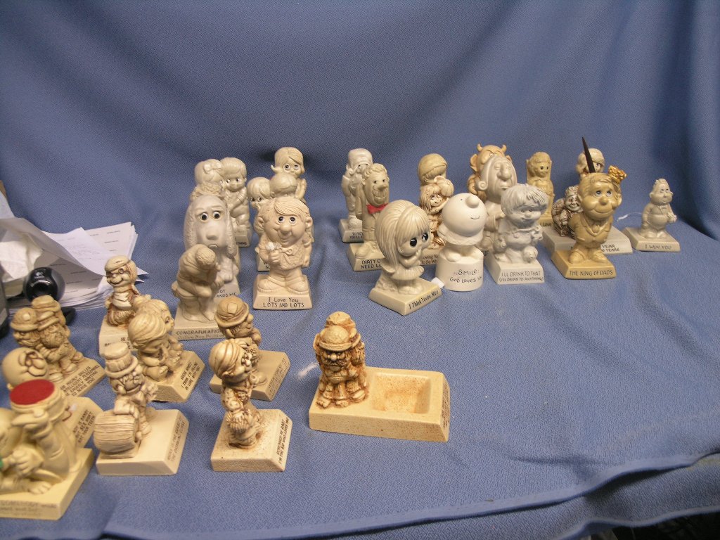 Lot of 30 Vintage Russ Berries Paula Figurines Allsold.ca Buy