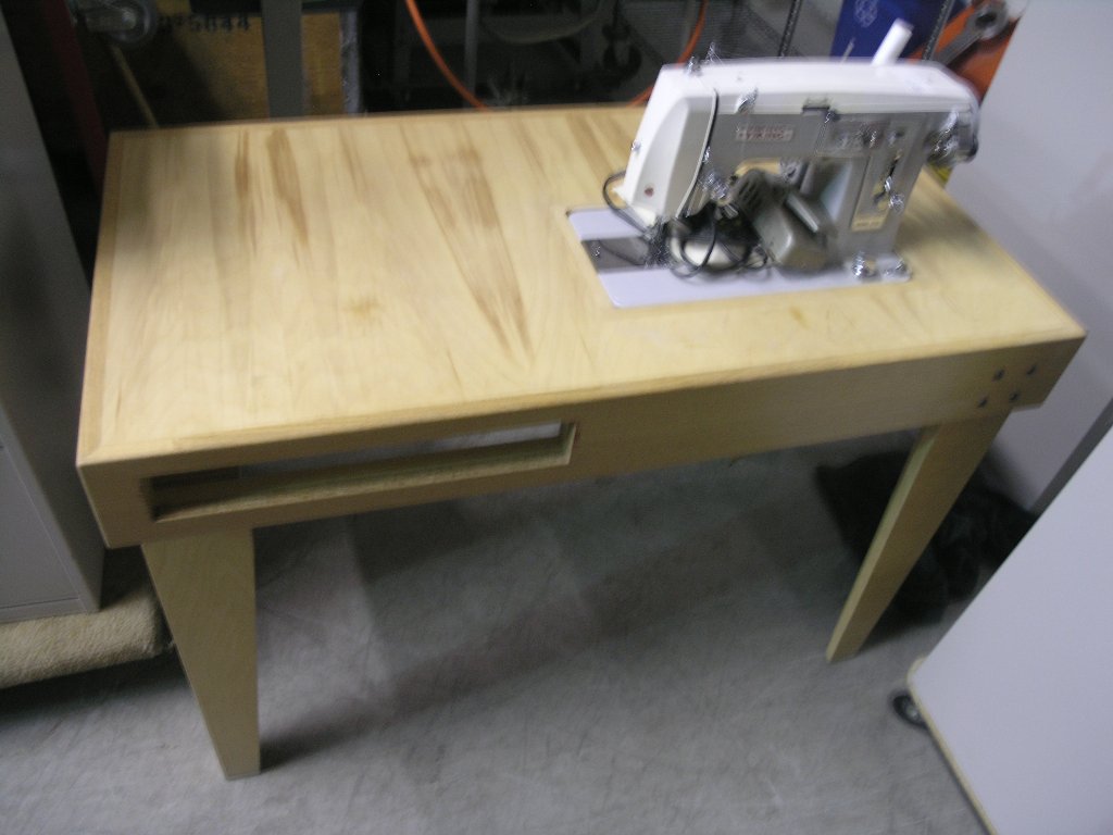 Viking 678 Sewing Machine on Custom Sewing Table Allsold.ca Buy