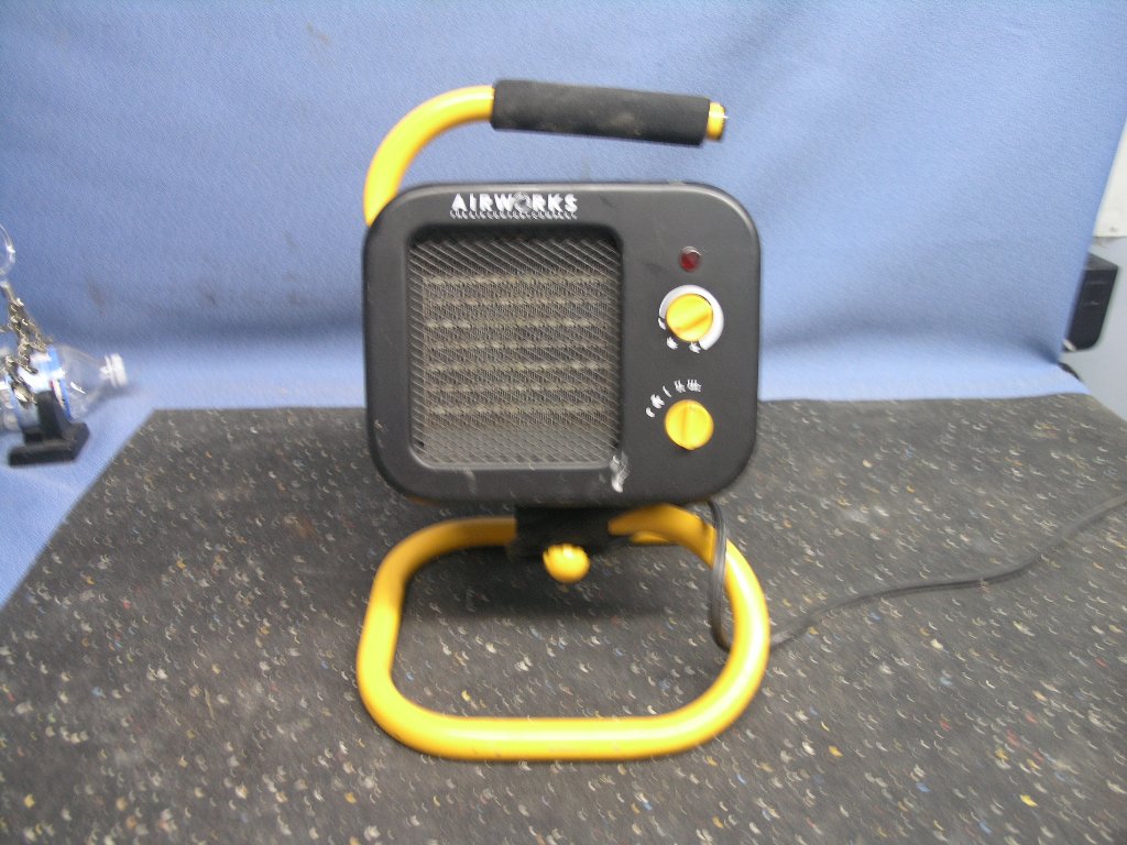 Airworks C3198 1500W Space Heater - Allsold.ca - Buy & Sell Used Office ...